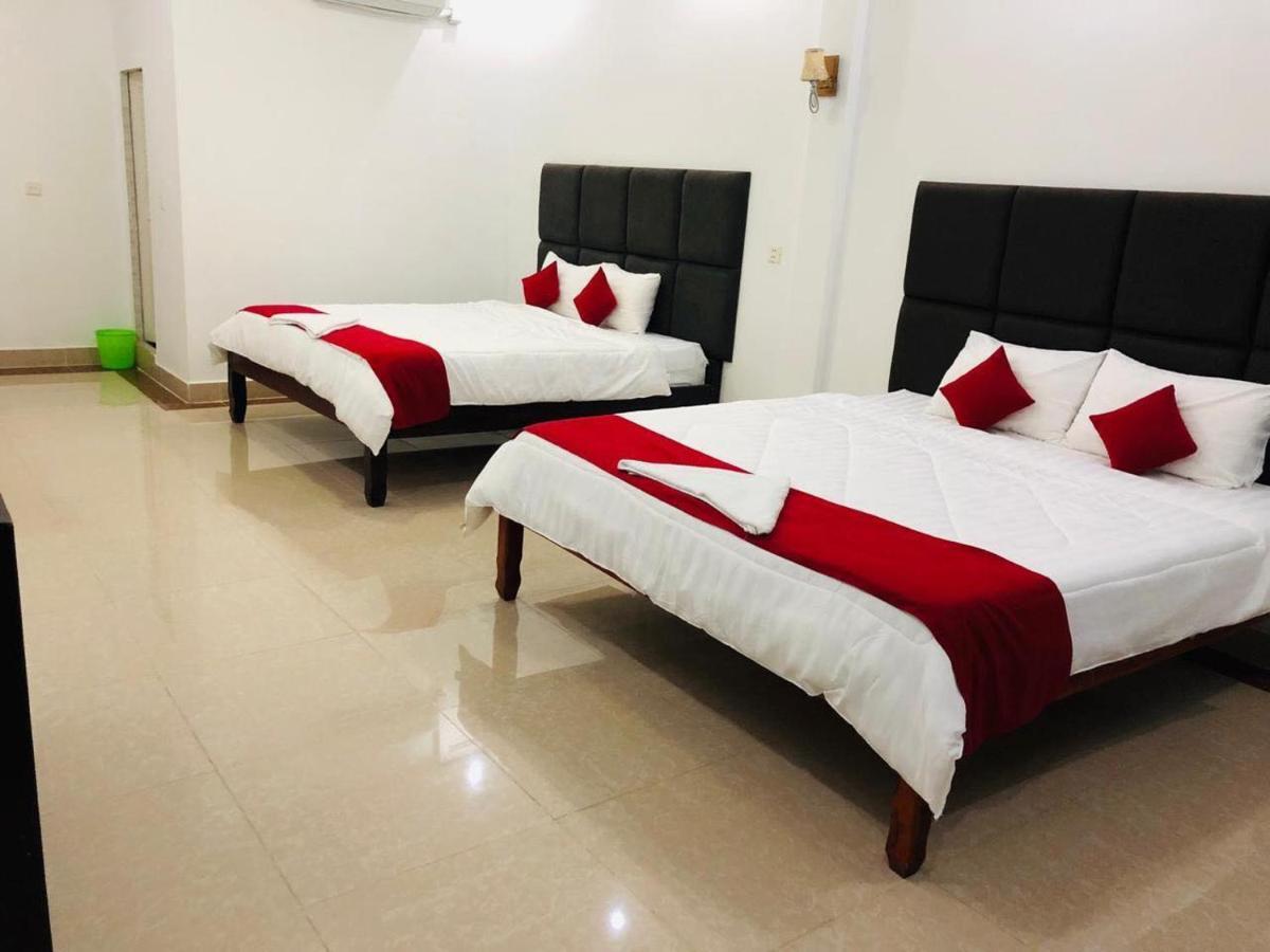 Ez Guesthouse Phnom Penh Bagian luar foto