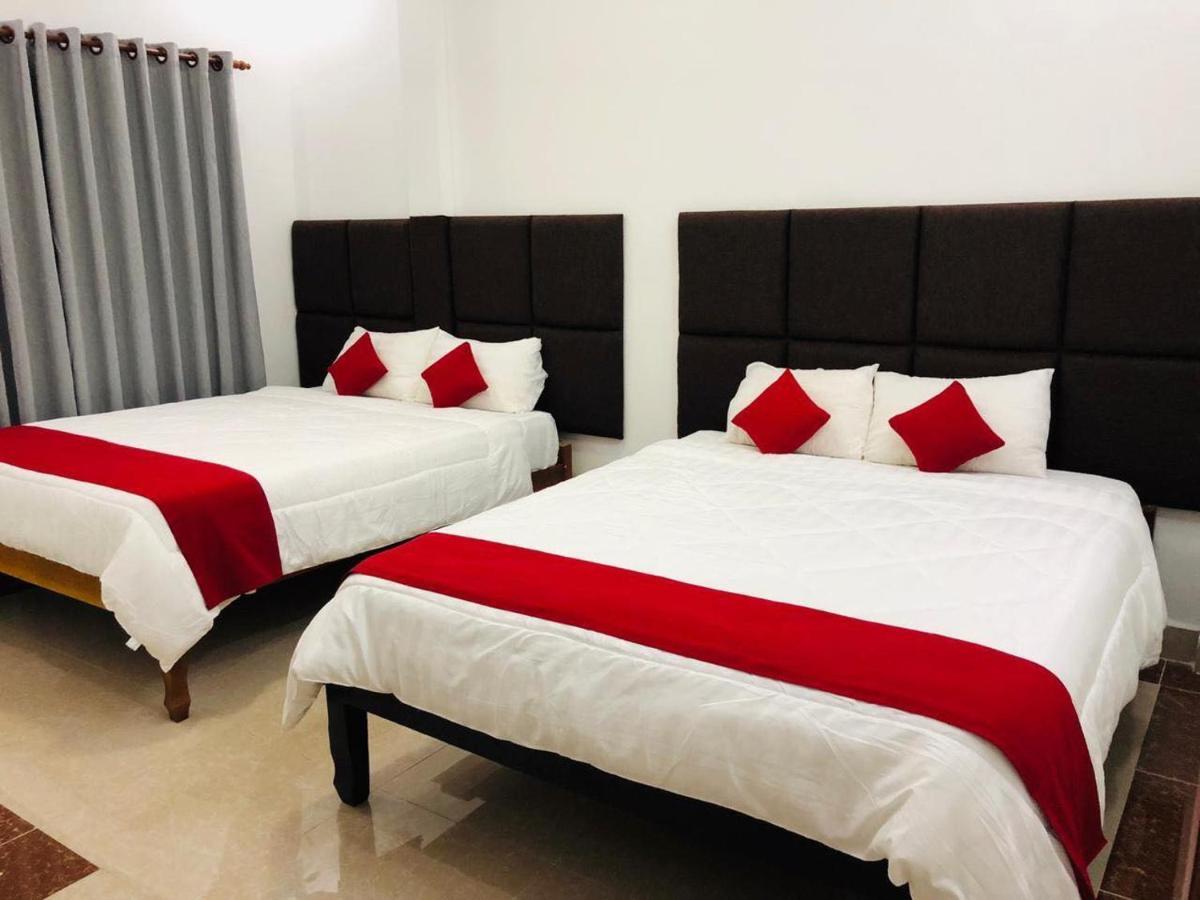 Ez Guesthouse Phnom Penh Bagian luar foto