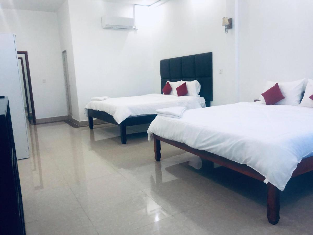 Ez Guesthouse Phnom Penh Bagian luar foto